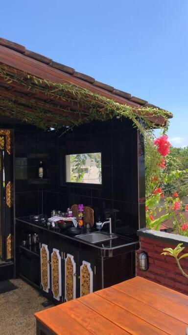 The Hidden Escapes Bingin- Sunset Rooftop Wood House With Ocean View & Private Kitchen Uluwatu  Exterior photo